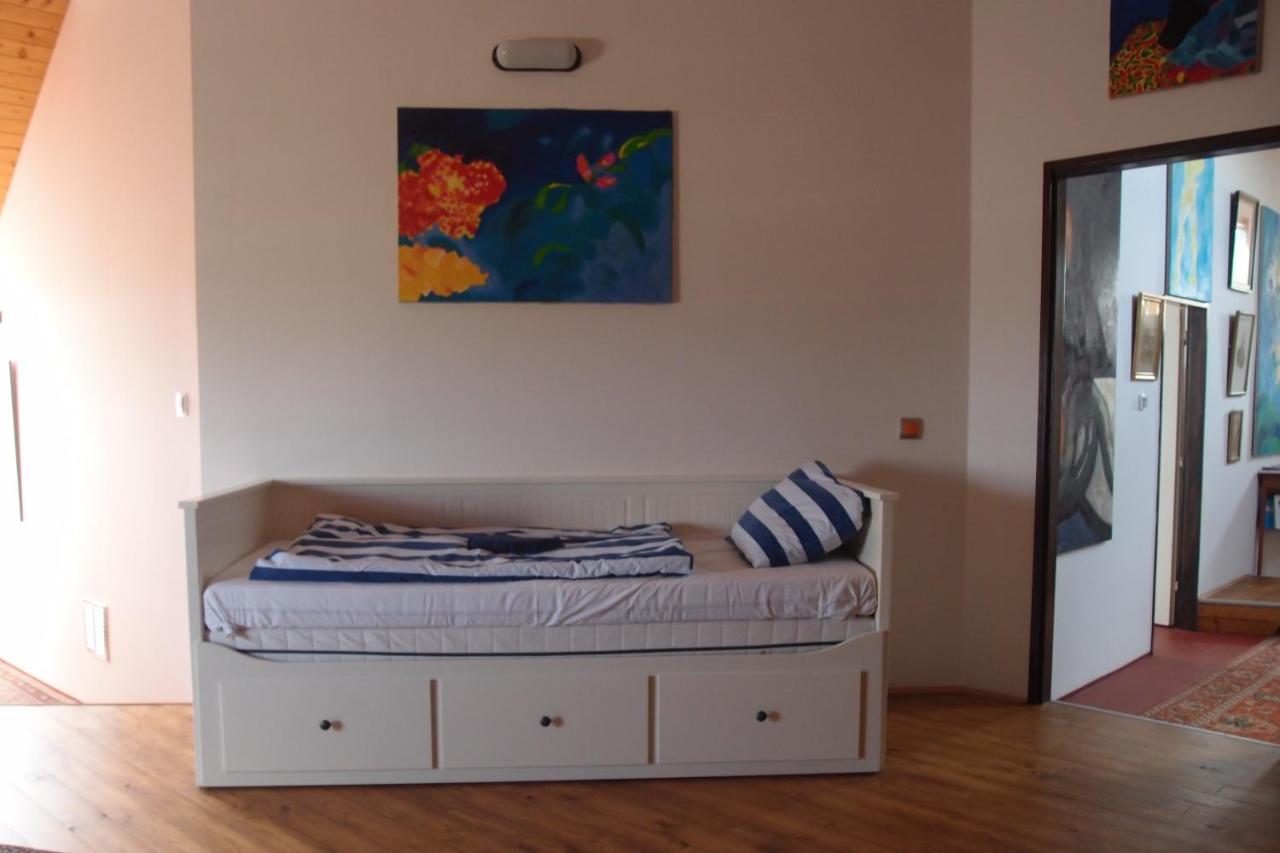 Orli Hnizdo at Château Novak Křivoklát Extérieur photo